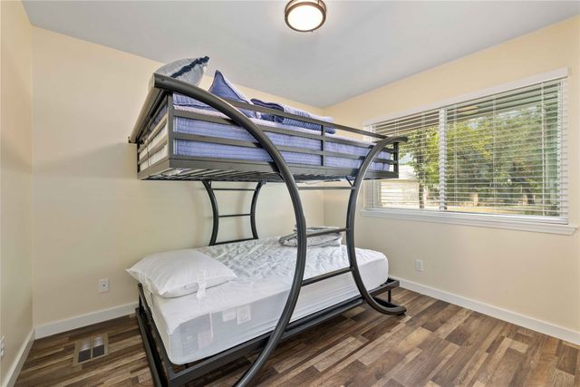 201 Cove Circle, Brownwood, TX 76801