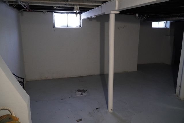 122 Norman St, West Springfield, MA 01089