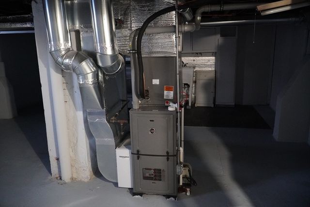 122 Norman St, West Springfield, MA 01089