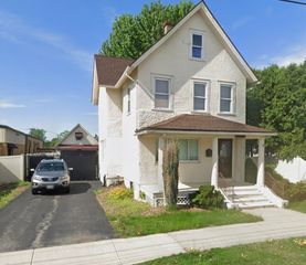 122 Norman St, West Springfield, MA 01089