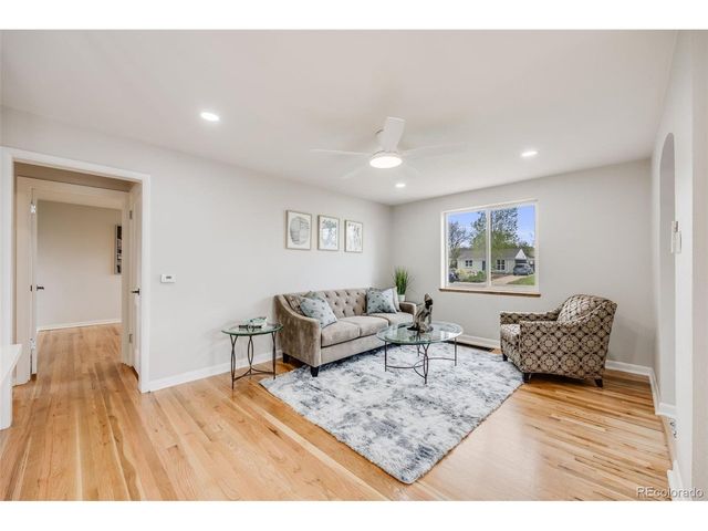 903 Poplar St, Denver, CO 80220
