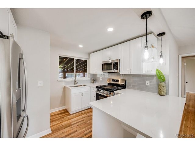 903 Poplar St, Denver, CO 80220