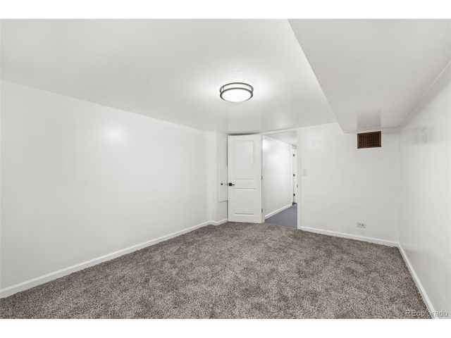 903 Poplar St, Denver, CO 80220