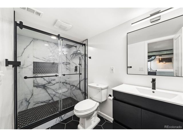 903 Poplar St, Denver, CO 80220