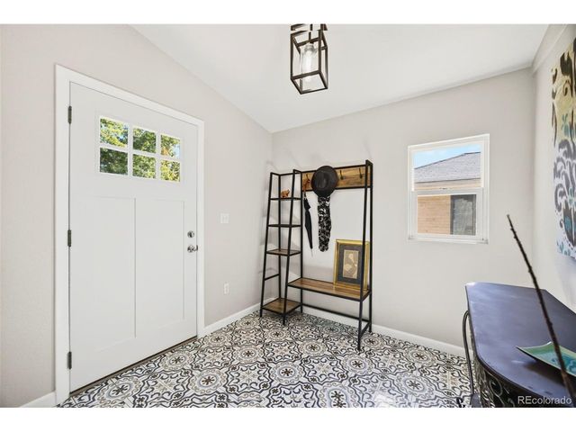 903 Poplar St, Denver, CO 80220