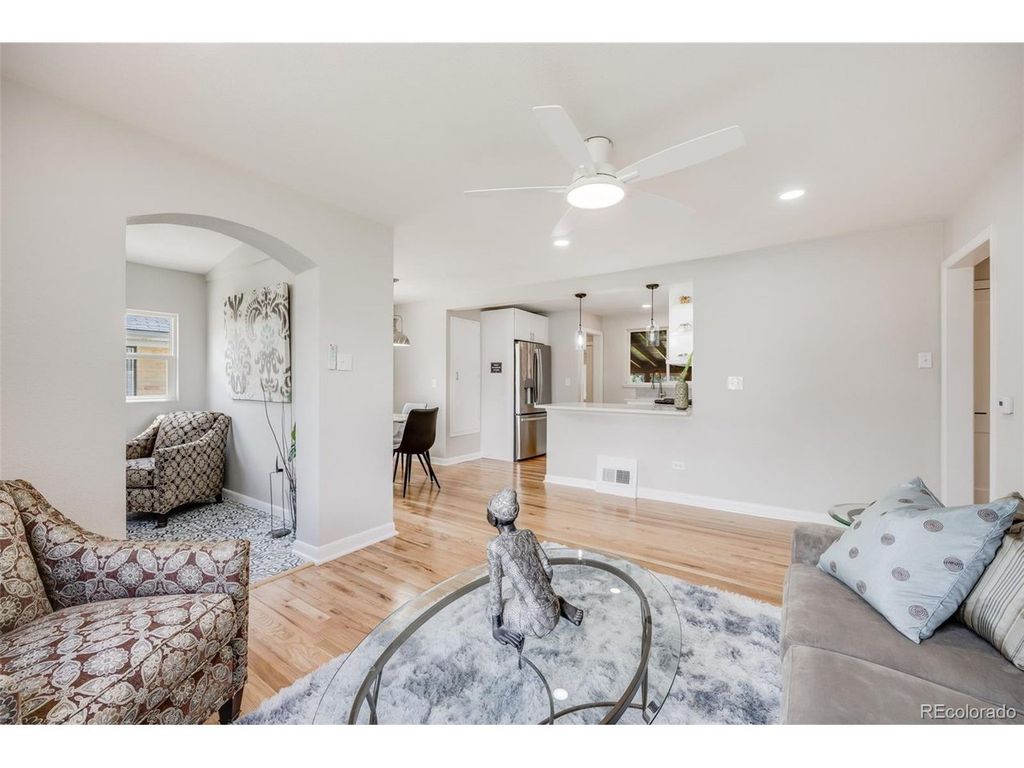 903 Poplar St, Denver, CO 80220