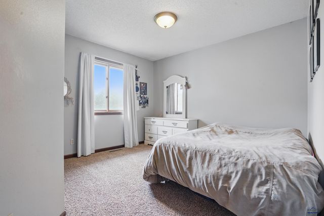 3209 PARK DR, Rapid City, SD 57702