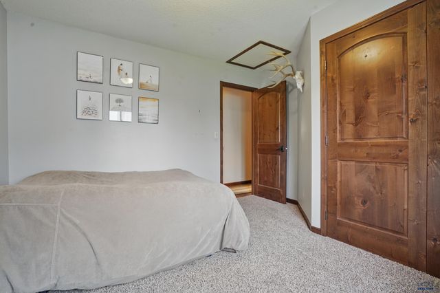 3209 PARK DR, Rapid City, SD 57702