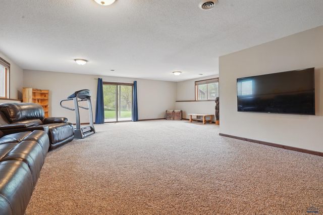 3209 PARK DR, Rapid City, SD 57702