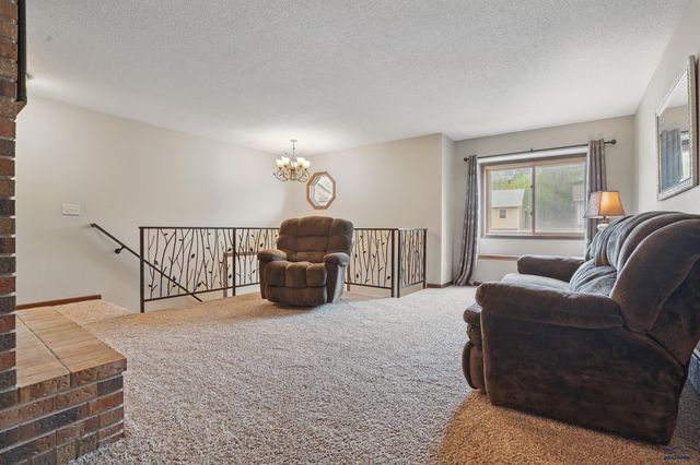 3209 PARK DR, Rapid City, SD 57702