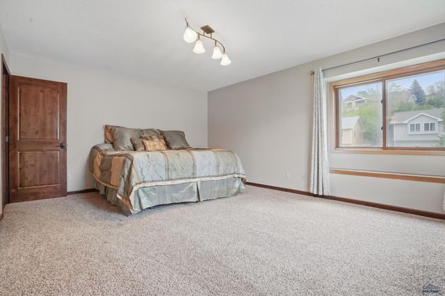 3209 PARK DR, Rapid City, SD 57702