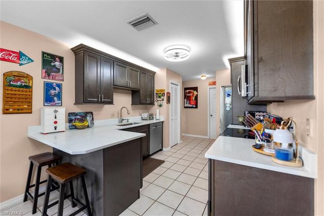 5997 Dragoon CT, Fort Denaud, FL 33935