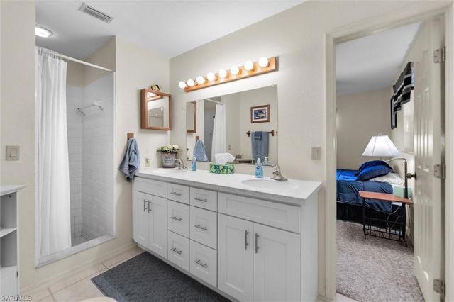 5997 Dragoon CT, Fort Denaud, FL 33935