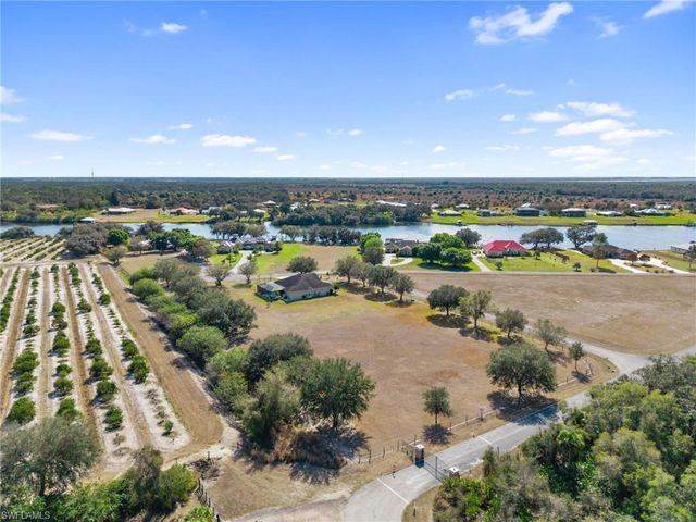 5997 Dragoon CT, Fort Denaud, FL 33935