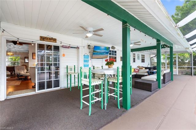 5997 Dragoon CT, Fort Denaud, FL 33935