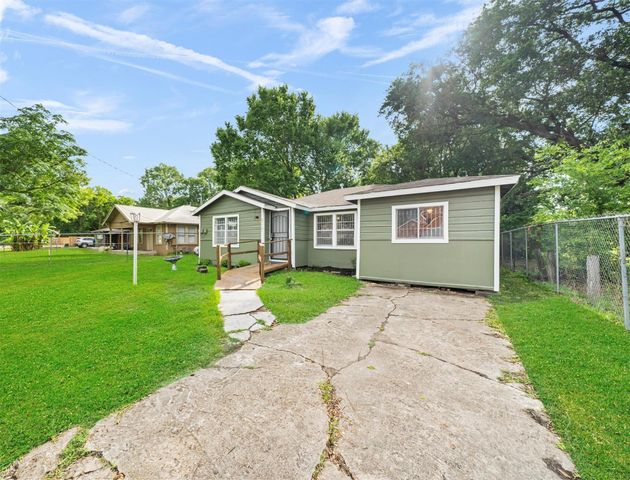 9117 Brandon Street, Houston, TX 77051