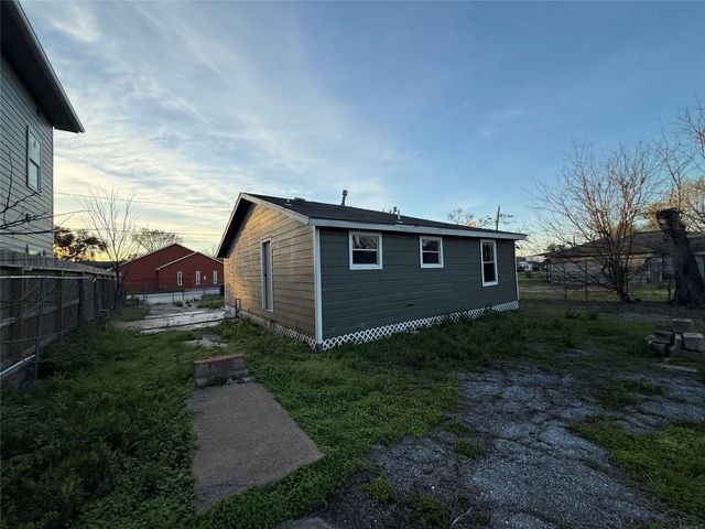 9117 Brandon Street, Houston, TX 77051