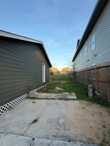 9117 Brandon Street, Houston, TX 77051