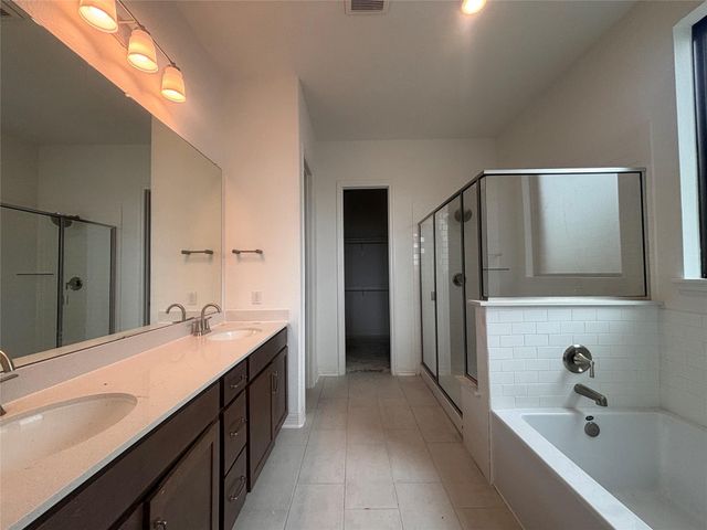 7727 Jade Crest Drive, Angleton, TX 77515