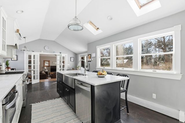 327 Country Way, Scituate, MA 02066