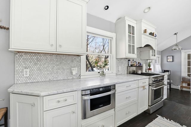 327 Country Way, Scituate, MA 02066