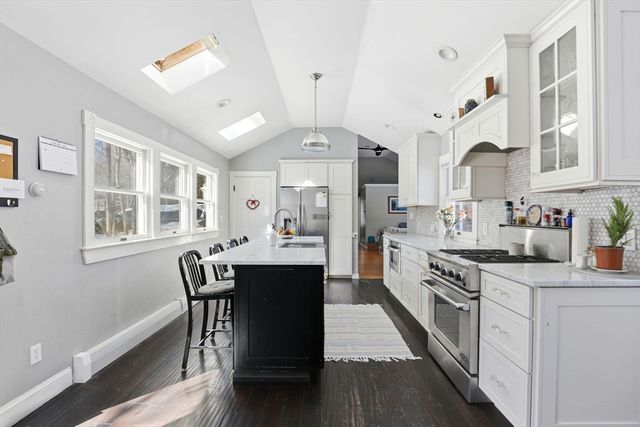 327 Country Way, Scituate, MA 02066