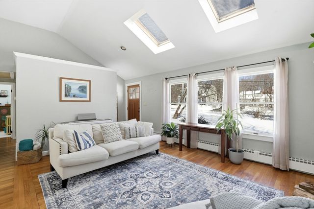 327 Country Way, Scituate, MA 02066