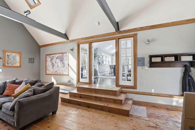 327 Country Way, Scituate, MA 02066