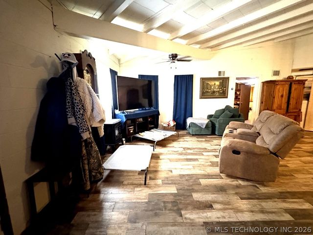 366 Main 23, Eufaula, OK 74432