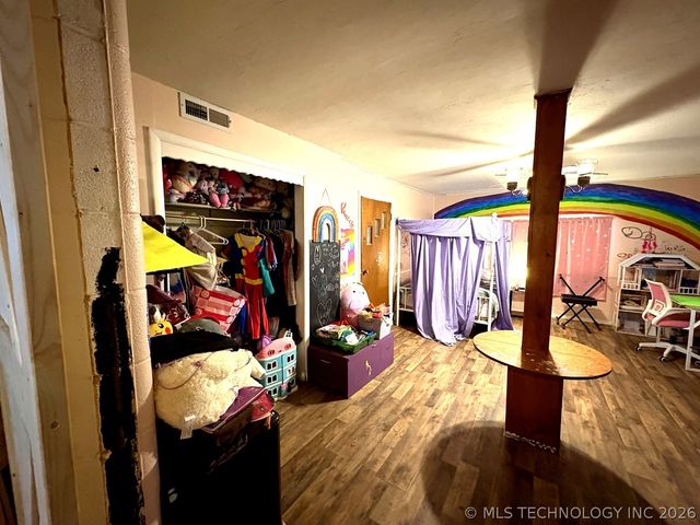 366 Main 23, Eufaula, OK 74432