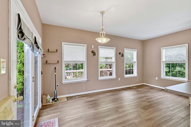 119 CYPRESS POINT DR, Charles Town, WV 25414