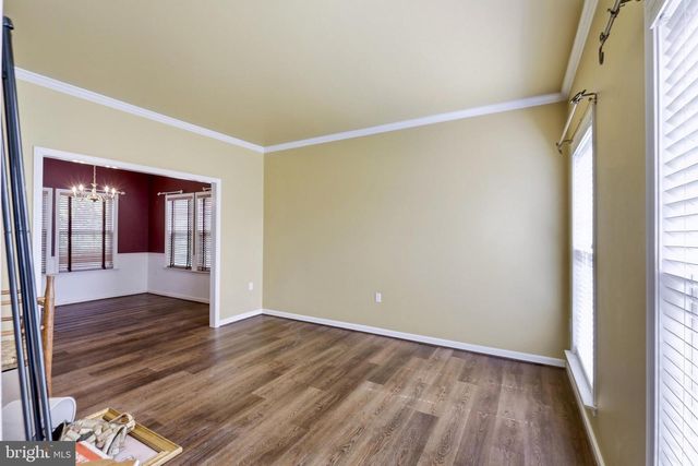 119 CYPRESS POINT DR, Charles Town, WV 25414