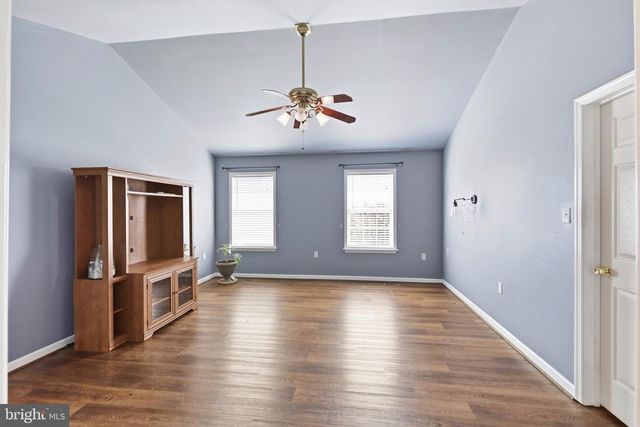 119 CYPRESS POINT DR, Charles Town, WV 25414