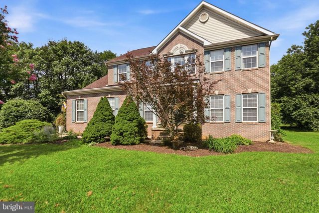 119 CYPRESS POINT DR, Charles Town, WV 25414