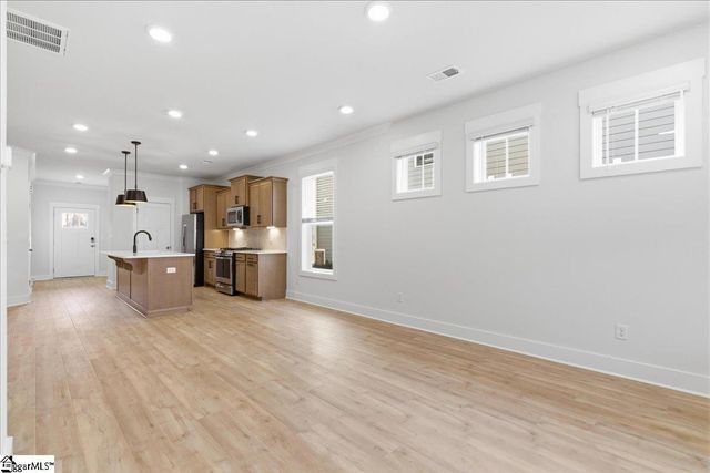 11 Thurlow Court, Greenville, SC 29615