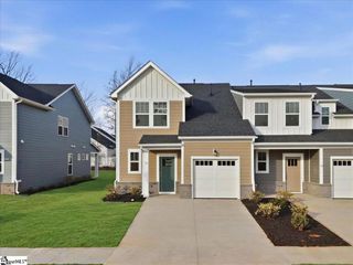11 Thurlow Court, Greenville, SC 29615