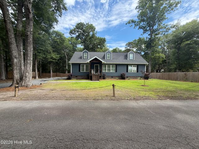 1642 Gause Landing Road SW, Ocean Isle Beach, NC 28469
