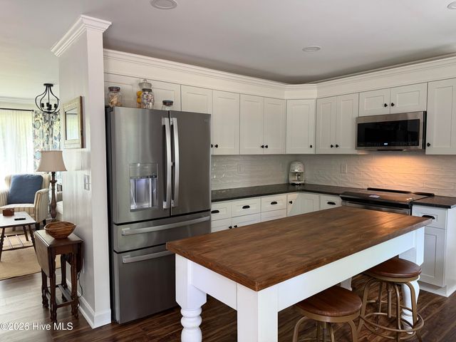 1642 Gause Landing Road SW, Ocean Isle Beach, NC 28469
