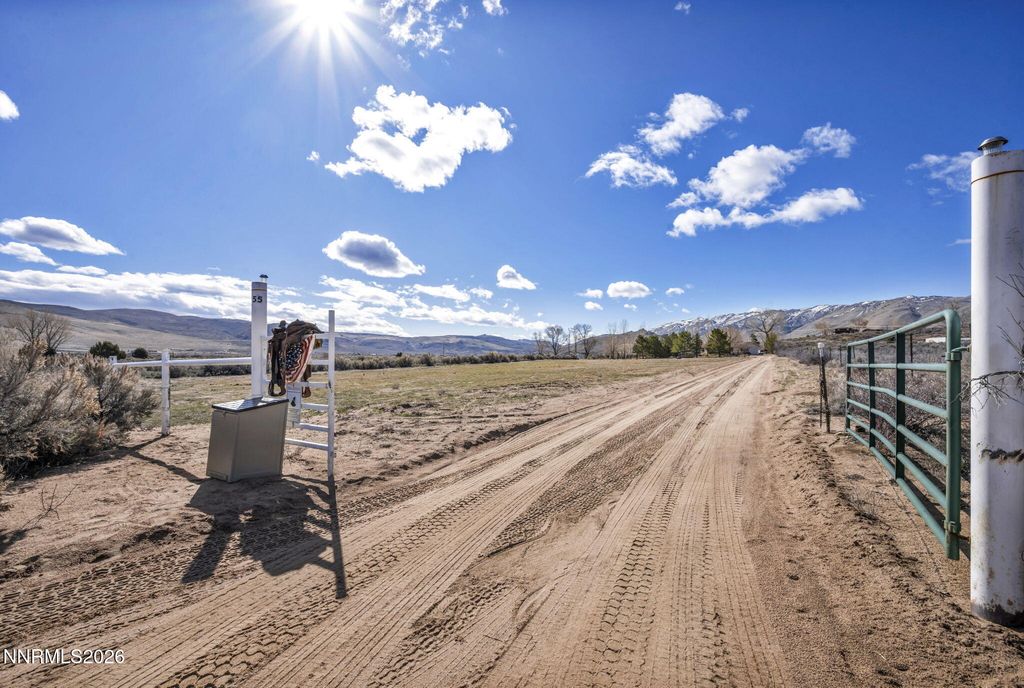 Image 26 of property listing at 55 Buckboard Circle, Reno, NV 89508