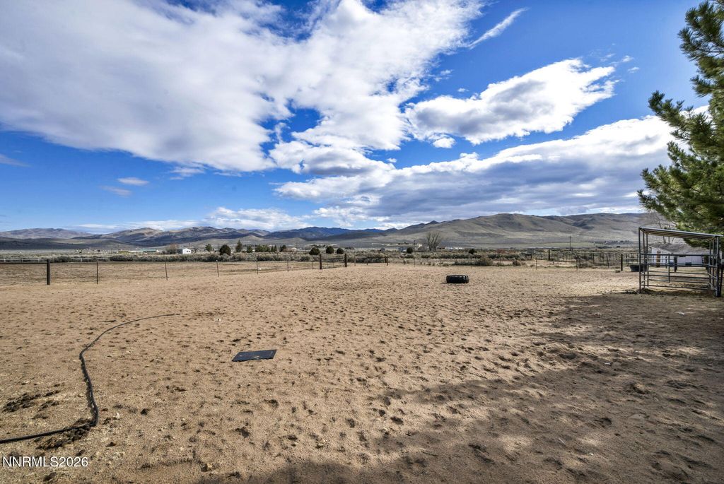 Image 30 of property listing at 55 Buckboard Circle, Reno, NV 89508