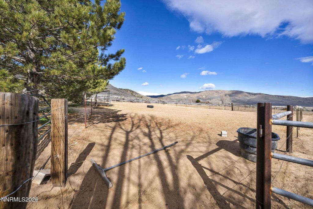 Image 31 of property listing at 55 Buckboard Circle, Reno, NV 89508