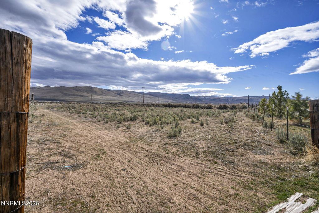 Image 33 of property listing at 55 Buckboard Circle, Reno, NV 89508