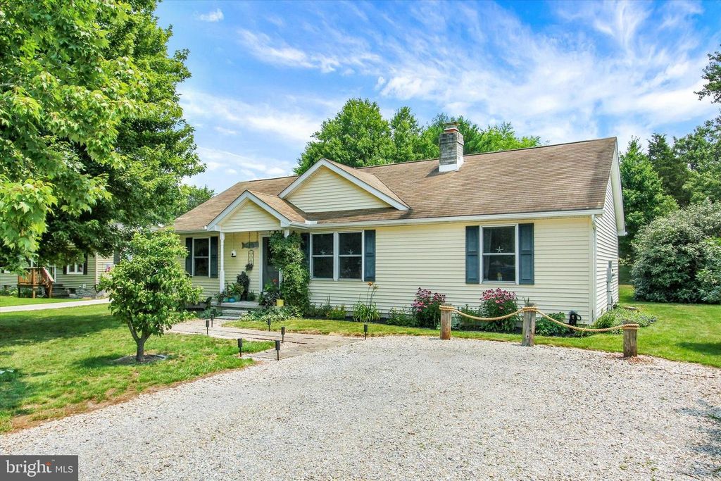 659 CURTIS DR, Gettysburg, PA 17325