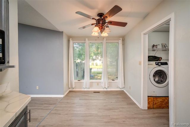 26085 Superior Road, Taylor, MI 48180