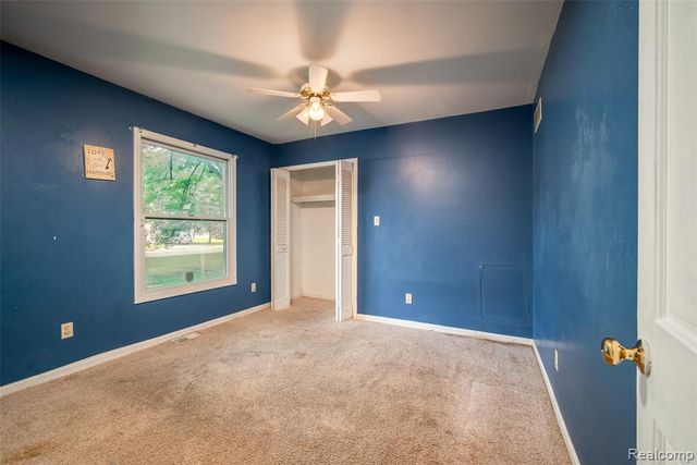 26085 Superior Road, Taylor, MI 48180