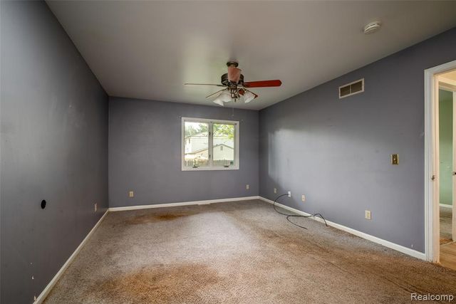 26085 Superior Road, Taylor, MI 48180