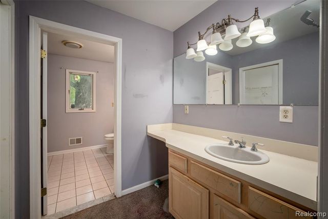 26085 Superior Road, Taylor, MI 48180