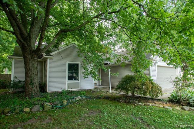 26085 Superior Road, Taylor, MI 48180
