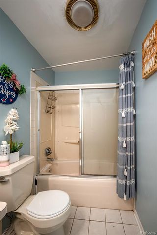 26085 Superior Road, Taylor, MI 48180