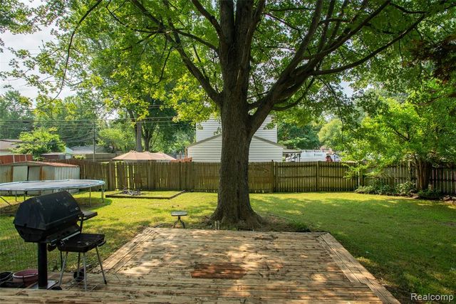 26085 Superior Road, Taylor, MI 48180